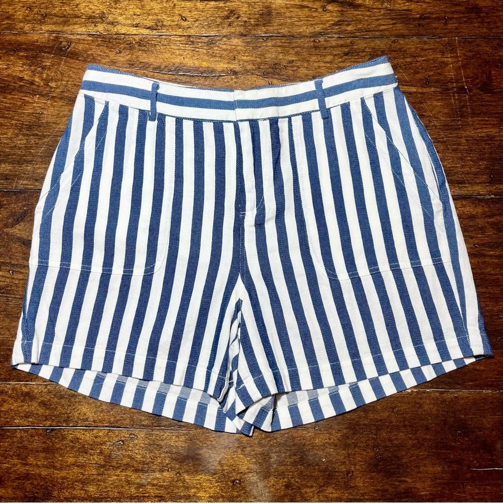 Vince Camuto Striped Chino‎ Shorts Women 2 Blue White Nautical Preppy Coastal